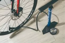 Pompe à Pied Control Tower 2 -Activo Soldes Boutique 610000139 ControlTower2 MattGiantBlue 03